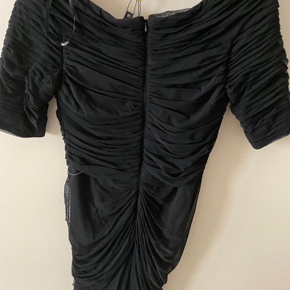 Two evening gowns - Picture 9 of 11